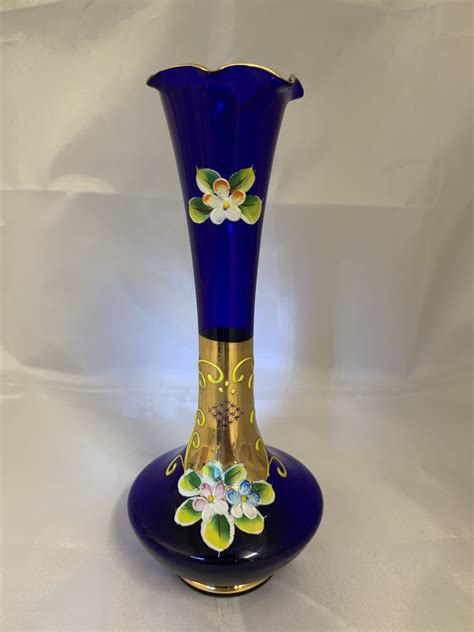 Trendy pendant. . Cobalt blue vase with gold overlay